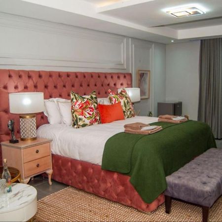 The Lux Hotel And Resorts หลุยส์ทริคาร์ดท์ ภายนอก รูปภาพ