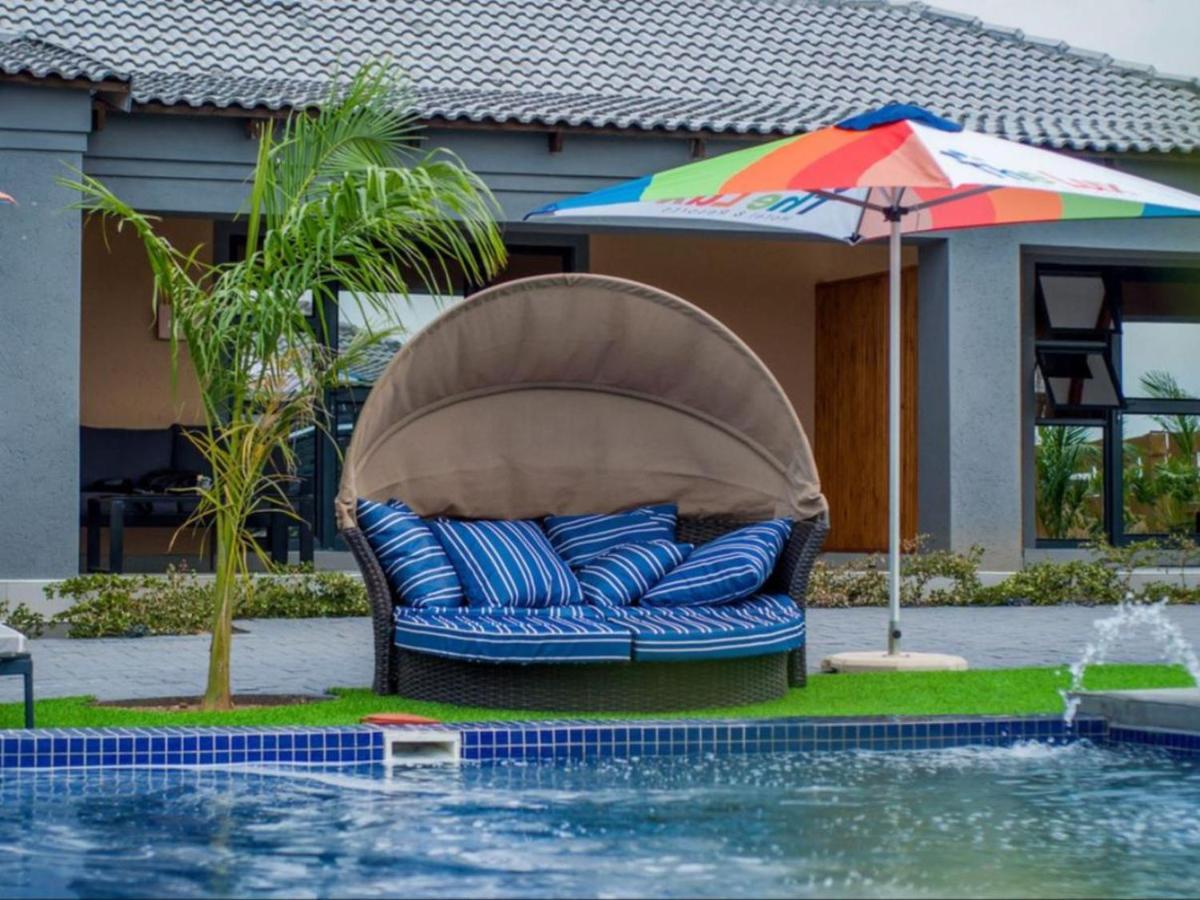 The Lux Hotel And Resorts หลุยส์ทริคาร์ดท์ ภายนอก รูปภาพ