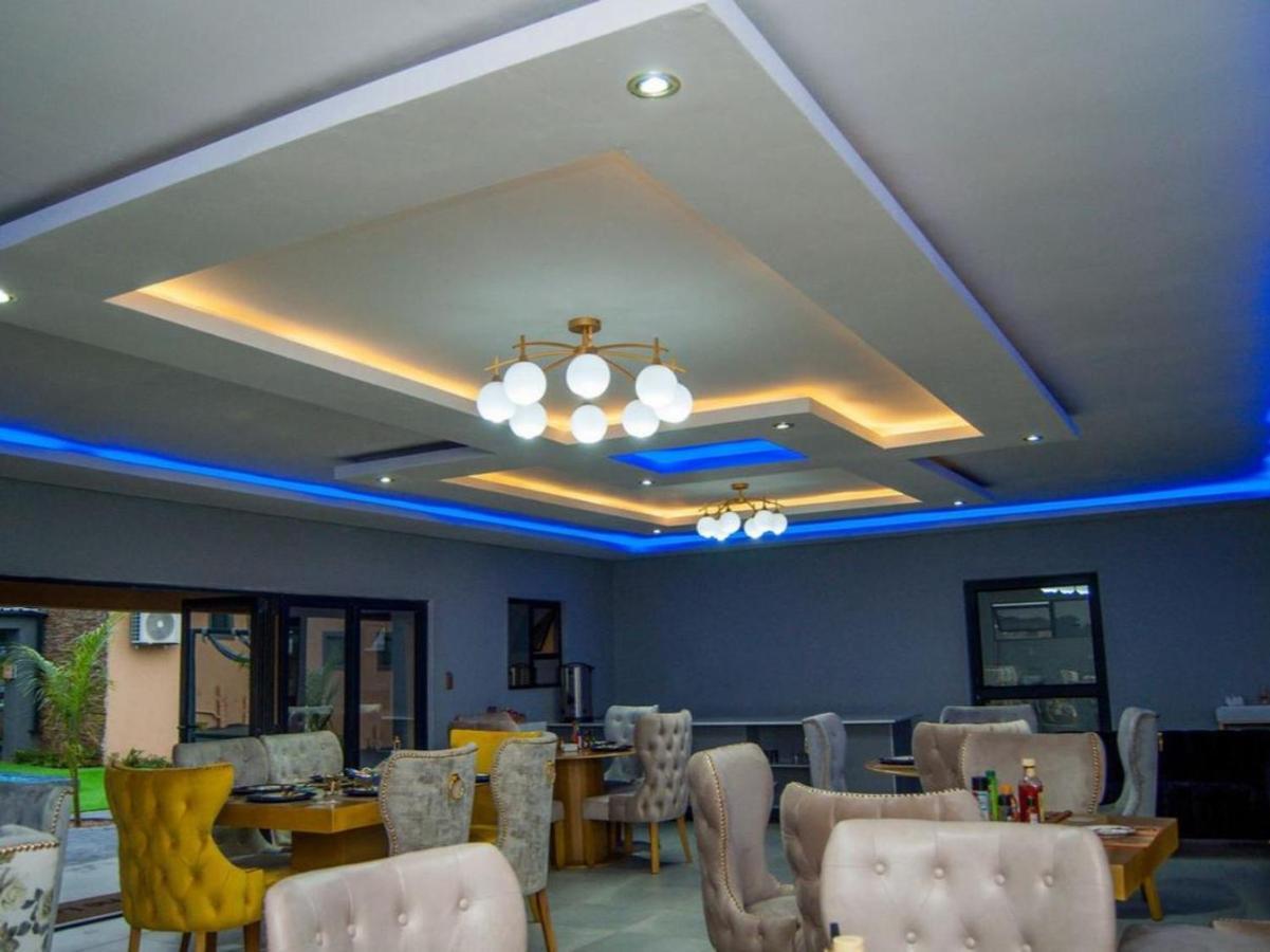 The Lux Hotel And Resorts หลุยส์ทริคาร์ดท์ ภายนอก รูปภาพ