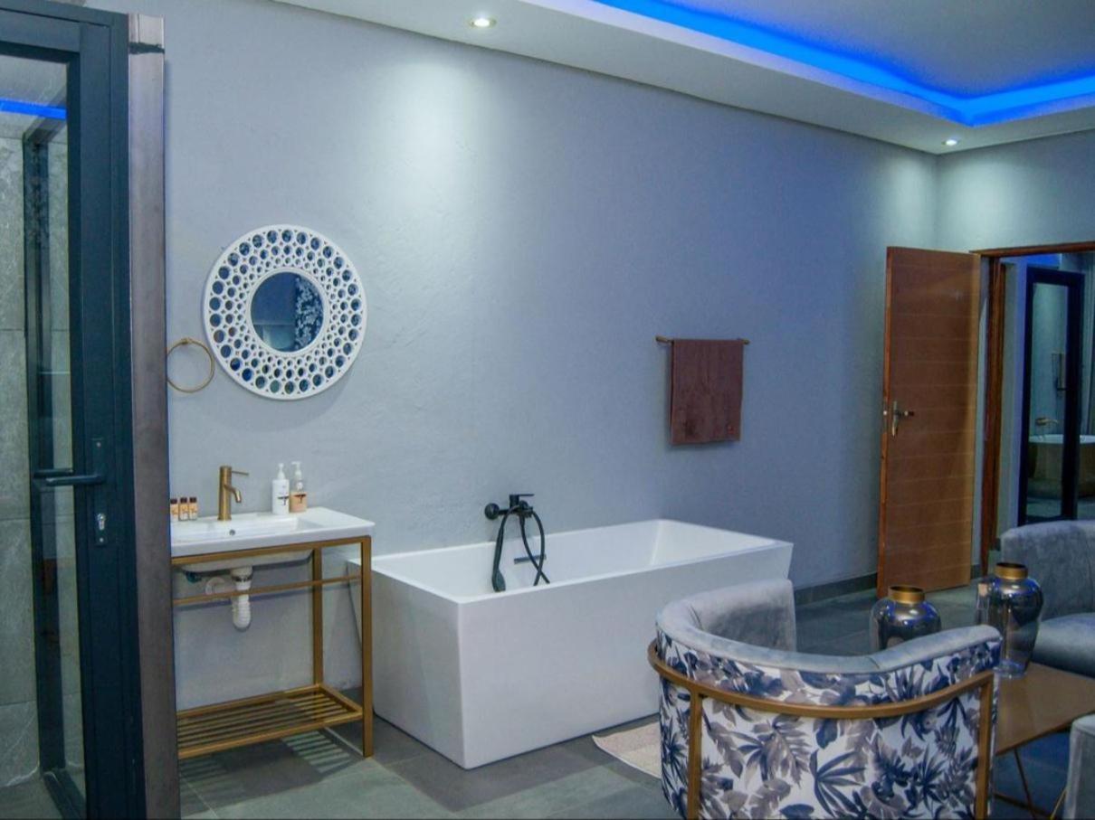 The Lux Hotel And Resorts หลุยส์ทริคาร์ดท์ ภายนอก รูปภาพ