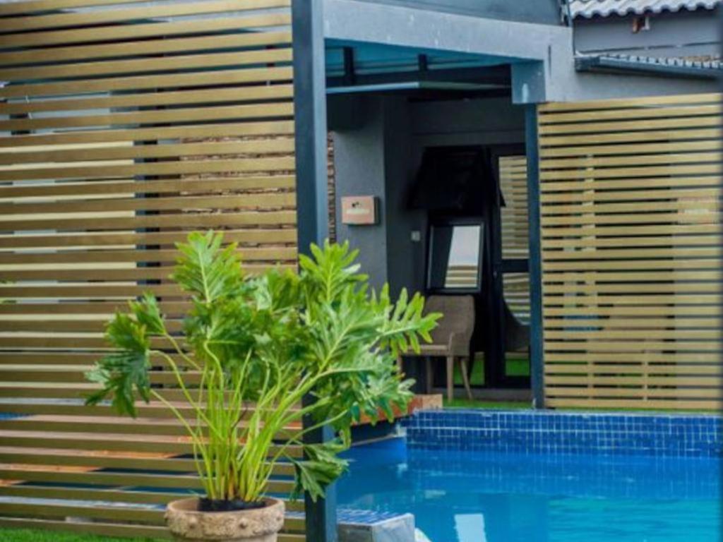 The Lux Hotel And Resorts หลุยส์ทริคาร์ดท์ ภายนอก รูปภาพ